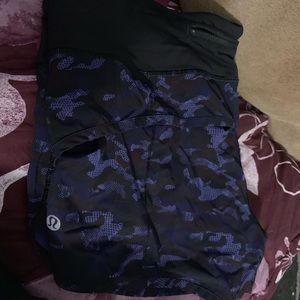 Lululemon shorts blue/black camo